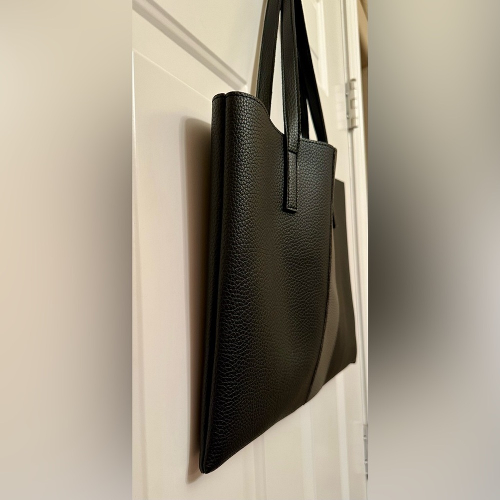 Vince Camuto Large Black Pebbled Tote Bag w/ Gray Stripe; Work Laptop Purse - Picture 3 of 7
